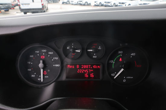 2015 MODEL DAİLY 35 C 15 4100 KAPALI POLYESTER KASA KAMYONET