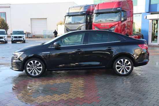 2023 MODEL RENAULT MEGANE SEDAN 1.3 ICON TCE EDC 140 Hp