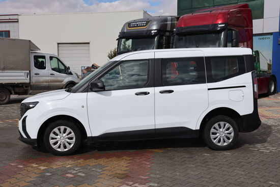 2024 MODEL FORD TOURNEO COURİER TREND 1.5 ECOBLUE 100 Hp