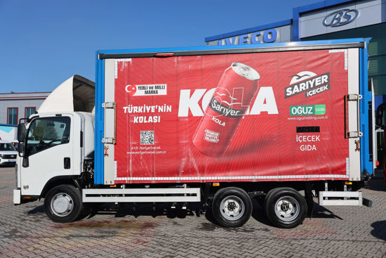 2025 MODEL NPR 3D ÇİFT YÖN KAYAR PERDELİ MEŞRUBAT KASALI LİFLİ KAMYON