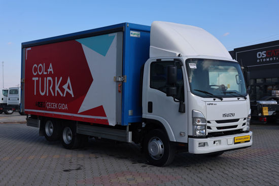 2025 MODEL NPR 3D ÇİFT YÖN KAYAR PERDELİ  MEŞRUBAT KASALI KAMYON