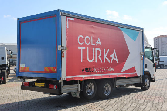 2025 MODEL NPR 3D ÇİFT YÖN KAYAR PERDELİ  MEŞRUBAT KASALI KAMYON