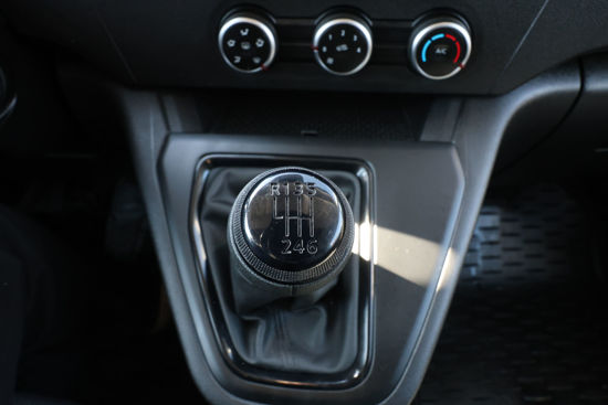 2024 MODEL RENAULT KANGOO VAN 1.5 BLUEDCI EQUİLİBRE 2+1 115 Hp A/C