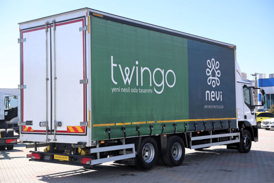 2025 MODEL IVECO EURO CARGO 160 E 32 KAYAR PERDELİ BRANDALI KAPALI KASA YATAKLI KAMYON