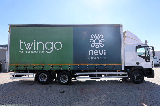 2025 MODEL IVECO EURO CARGO 160 E 32 KAYAR PERDELİ BRANDALI KAPALI KASA YATAKLI KAMYON