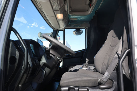 2025 MODEL IVECO EURO CARGO 160 E 32 KAYAR PERDELİ BRANDALI KAPALI KASA YATAKLI KAMYON