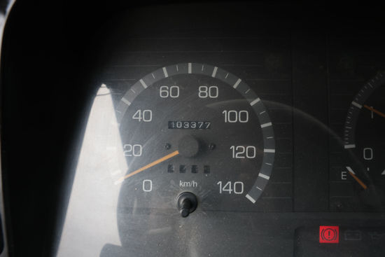 1999 MODEL MITHSUBISHI CANTER FE 659 E KAPALI POLYESTER KASALI SAĞ YAN BRANDALI LİFLİ KAMYON