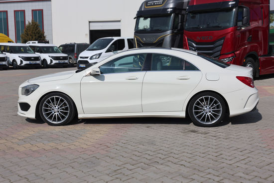 2015﻿ MODEL MERCEDES-BENZ CLA 180 1.5 CDI AMG