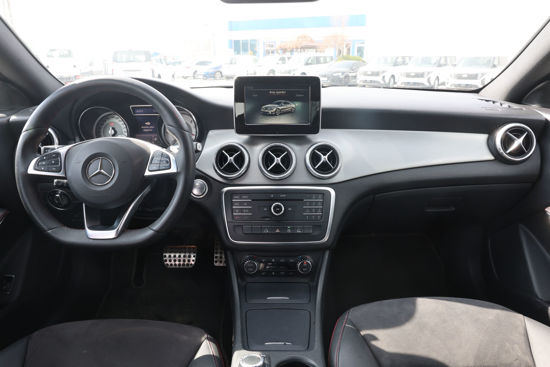 2015﻿ MODEL MERCEDES-BENZ CLA 180 1.5 CDI AMG
