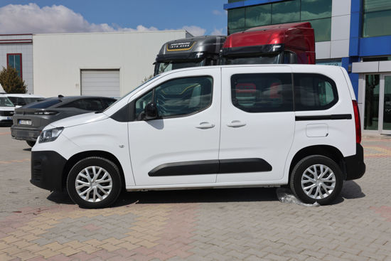 2023 MODEL FIAT DOBLO COMBİ 1.5 ﻿BLUEHDİ EASY 100 Hp