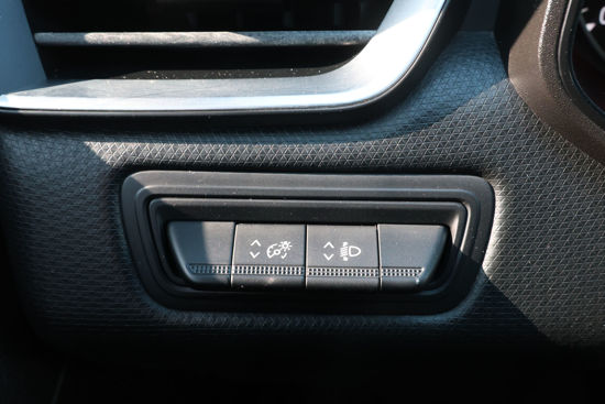 2021 MODEL RENAULT CLİO TOUCH 1.0 TCE X-TRONİC 90 HP