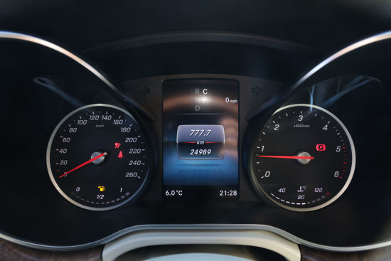 BÜYÜKSOYLU BEYSOY'DAN 2021 V-CLASS 300D 4-MATIC BR4 ZIRHLI VİP