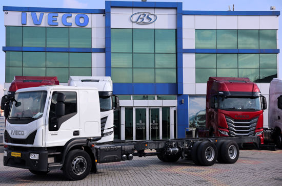 2025 MODEL IVECO 160 E 32 10 TEKER ŞASE KAMYON (YATAKLI)