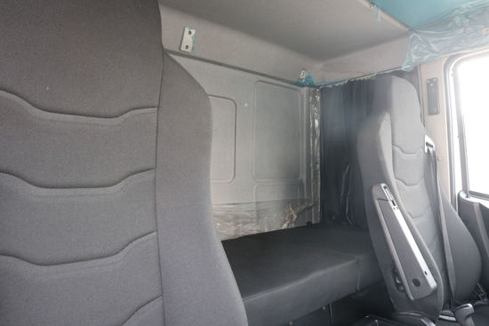 2025 MODEL IVECO 160 E 32 10 TEKER ŞASE KAMYON (YATAKLI)