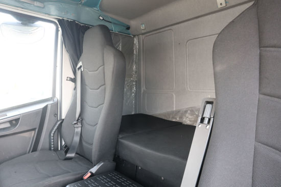 2025 MODEL IVECO 160 E 32 10 TEKER ŞASE KAMYON (YATAKLI)