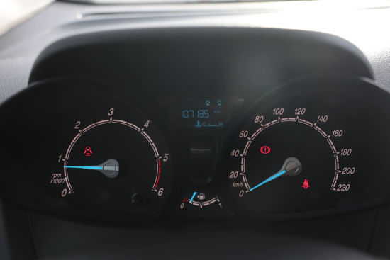 2023 MODEL FORD TOURNEO COURIER KOMBİ 1.5 TDCI DLX 100 Hp