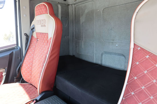 2015 MODEL IVECO EUROCARGO 160 E 22 6 TEKER ŞASE KAMYON (YATAKLI)