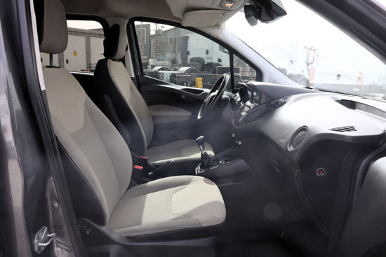 2020 MODEL FORD TOURNEO COURIER KOMBİ 1.5 TDCI TİTANIUM PLUS 100 Hp (OTOMOBİL RUHSATLI)