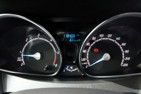 2020 MODEL FORD TOURNEO COURIER KOMBİ 1.5 TDCI TİTANIUM PLUS 100 Hp (OTOMOBİL RUHSATLI)