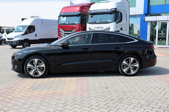 2025 MODEL AUDI A6 SPORTBACK STANDART E-TRON