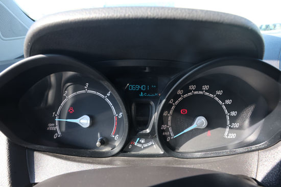 2023 MODEL FORD TOURNEO COURIER KOMBİ 1.5 TDCI DLX 100 Hp