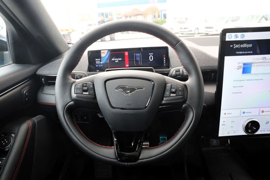 2023 MODEL FORD MUSTANG MACH-E 4X4 STANDART RANGE 270 Hp