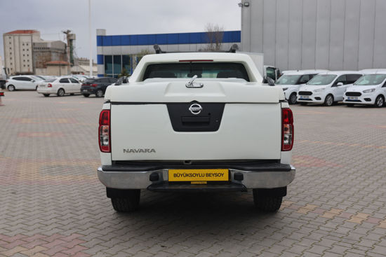 2010 MODEL NISSAN NAVARA 2.5 SE 4X2
