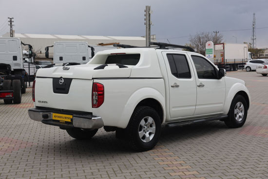 2010 MODEL NISSAN NAVARA 2.5 SE 4X2