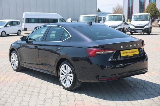 2025 MODEL SKODA OCTAVIA PRESTIGE 1.5 TSI MHEV DSG 150 Hp