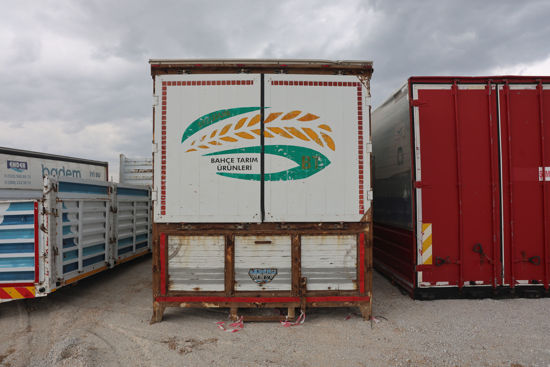 KAYAR PERDELİ AHŞAP KASA