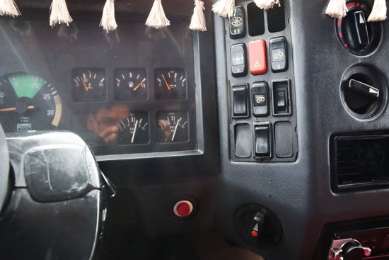 2000 MODEL MERCEDES-BENZ AXOR 3224 HARDOX DAMPERLİ KAMYON (YATAKLI)