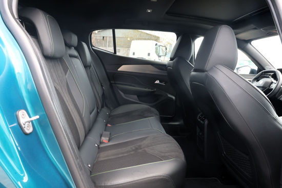 2025 MODEL PEUGEOT 408 GT 1.2 PURETECH 130 Hp