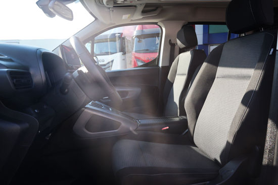2025 MODEL TOYOTA PROACE CITY 1.5D PASSION X-PACK 130 Hp