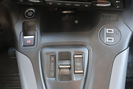2025 MODEL TOYOTA PROACE CITY 1.5D PASSION X-PACK 130 Hp