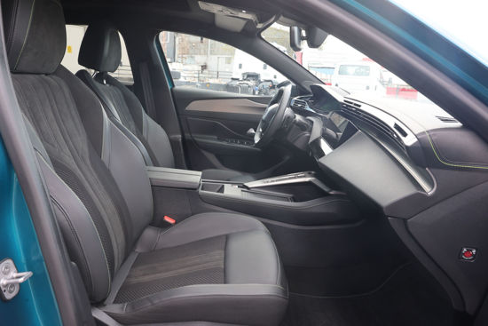 2025 MODEL PEUGEOT 408 GT 1.2 PURETECH 130 Hp