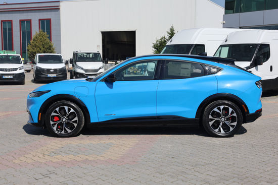 2023 MODEL FORD MUSTANG MACH-E 4X4 STANDART RANGE 270 Hp