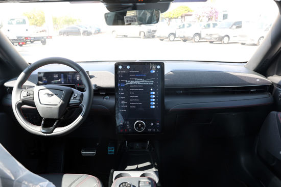 2023 MODEL FORD MUSTANG MACH-E 4X4 STANDART RANGE 270 Hp