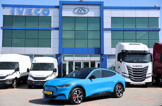 2023 MODEL FORD MUSTANG MACH-E 4X4 STANDART RANGE 270 Hp