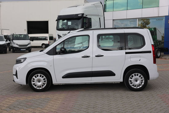2025 MODEL OPEL COMBO ESSENTIAL 1.5 D M/T 130 Hp