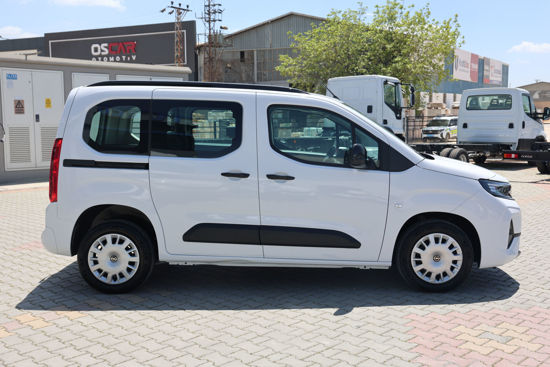 2025 MODEL OPEL COMBO ESSENTIAL 1.5 D M/T 130 Hp