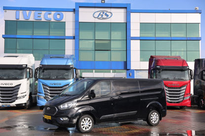 2018 MODEL TOURNEO CUSTOM 2.0 ECOBLUE 320 L   8+1 TİTANİUM 170 Hp A/C (OTOMOBİL RUHSATLI)