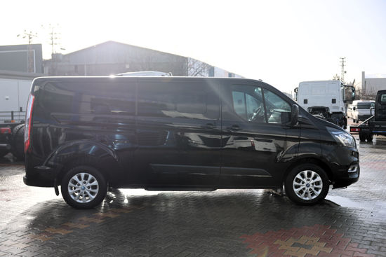 2018 MODEL TOURNEO CUSTOM 2.0 ECOBLUE 320 L   8+1 TİTANİUM 170 Hp A/C (OTOMOBİL RUHSATLI)