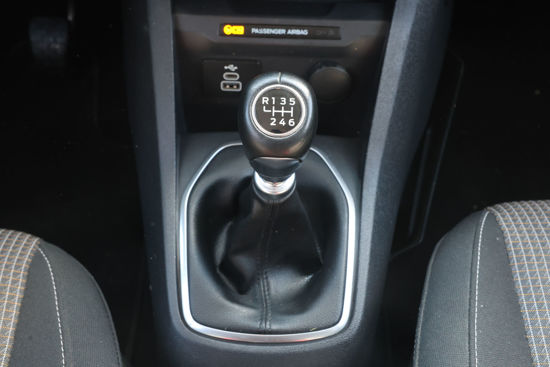 2024 MODEL FORD TOURNEO COURİER KOMBİ 1.0 ECOBOOST DELUXE 125 Hp