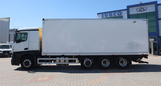 2022 MODEL MERCEDES - BENZ ACTROS 3232 L ADR LİFLİ KAPALI POLYESTER KASALI KAMYON A/C (YATAKLI) A/T