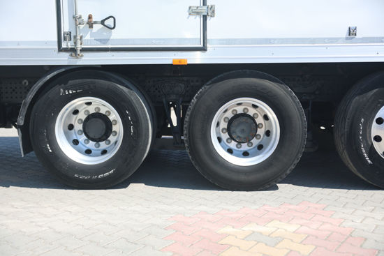 2022 MODEL MERCEDES - BENZ ACTROS 3232 L ADR LİFLİ KAPALI POLYESTER KASALI KAMYON A/C (YATAKLI) A/T