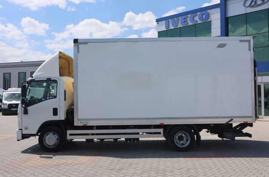 2022 MODEL ISUZU NPR 10 LONG LİFLİ KAPALI  POLYESTER KASALI KAMYON