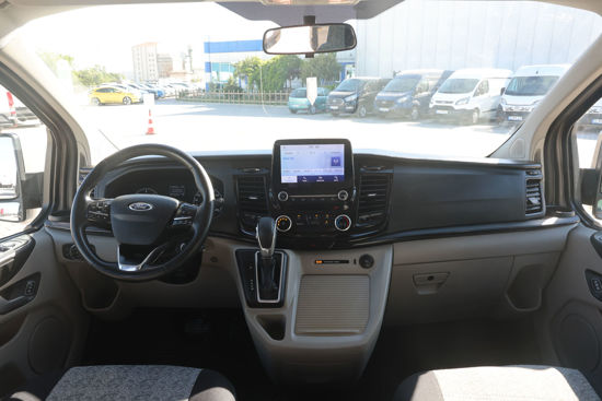 2022 MODEL FORD TOURNEO CUSTOM 2.0 ECOBLUE 320 L  8+1 TİTANİUM 170 Hp A/T (OTOMOBİL RUHSATLI)