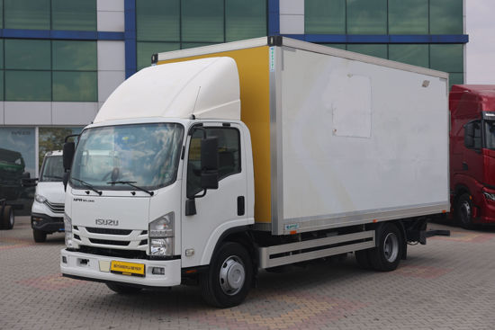 2022 MODEL NPR 10 LONG LİFLİ KAPALI  POLYESTER KASALI KAMYON