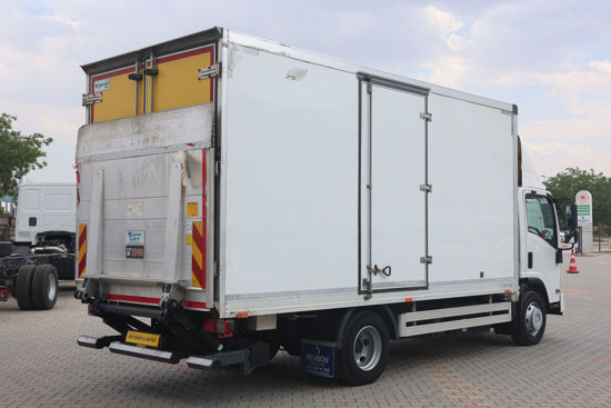 2022 MODEL NPR 10 LONG LİFLİ KAPALI  POLYESTER KASALI KAMYON