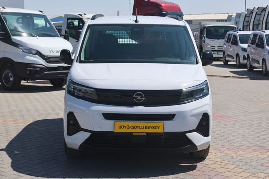 2026 MODEL OPEL COMBO ESSENTIAL 1.5 D 130 Hp A/T